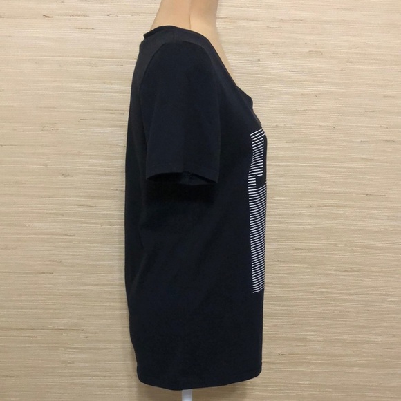 The Nike Tee Women's Black Athletic Cut Graphic Tee size Large - Picture 3 of 10